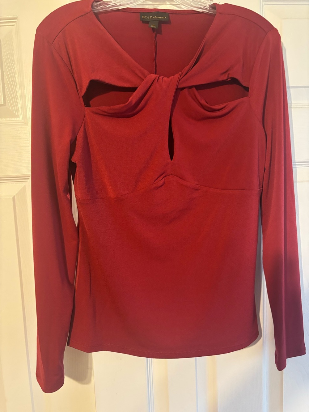 BOLD elements Red Twist Cutout Long-Sleeve Top